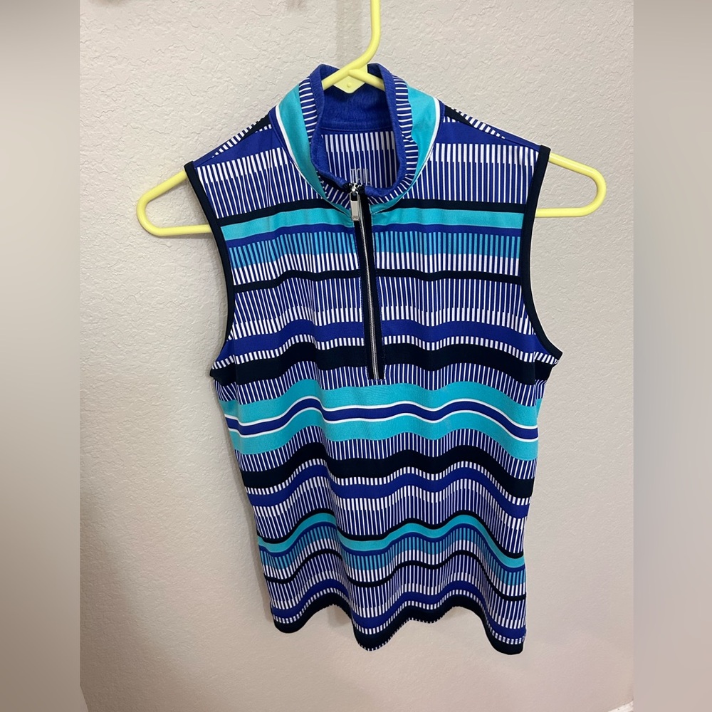 Tail Brand size Small Sleeveless Golf Shirt